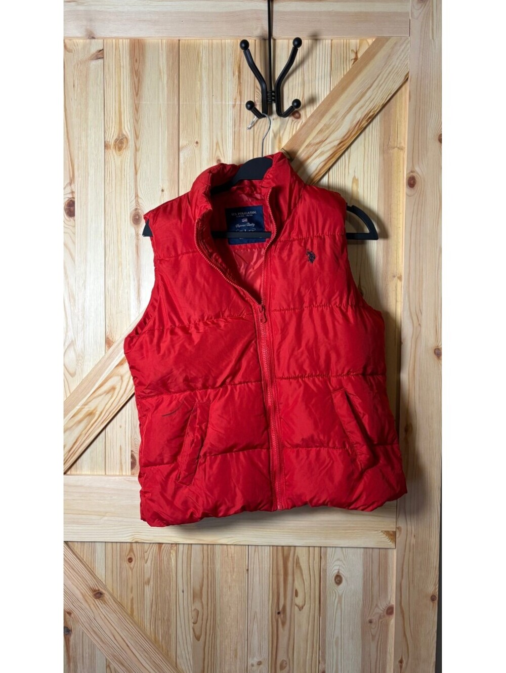 U.S. Polo Assn. Red Puffer Vest Size L with Logo Embroidery